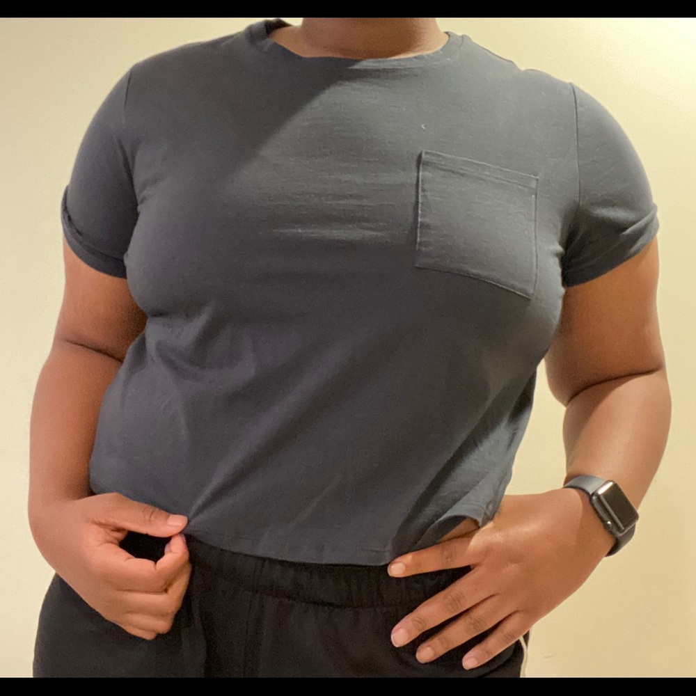 WILD FABLE cropped black tee.